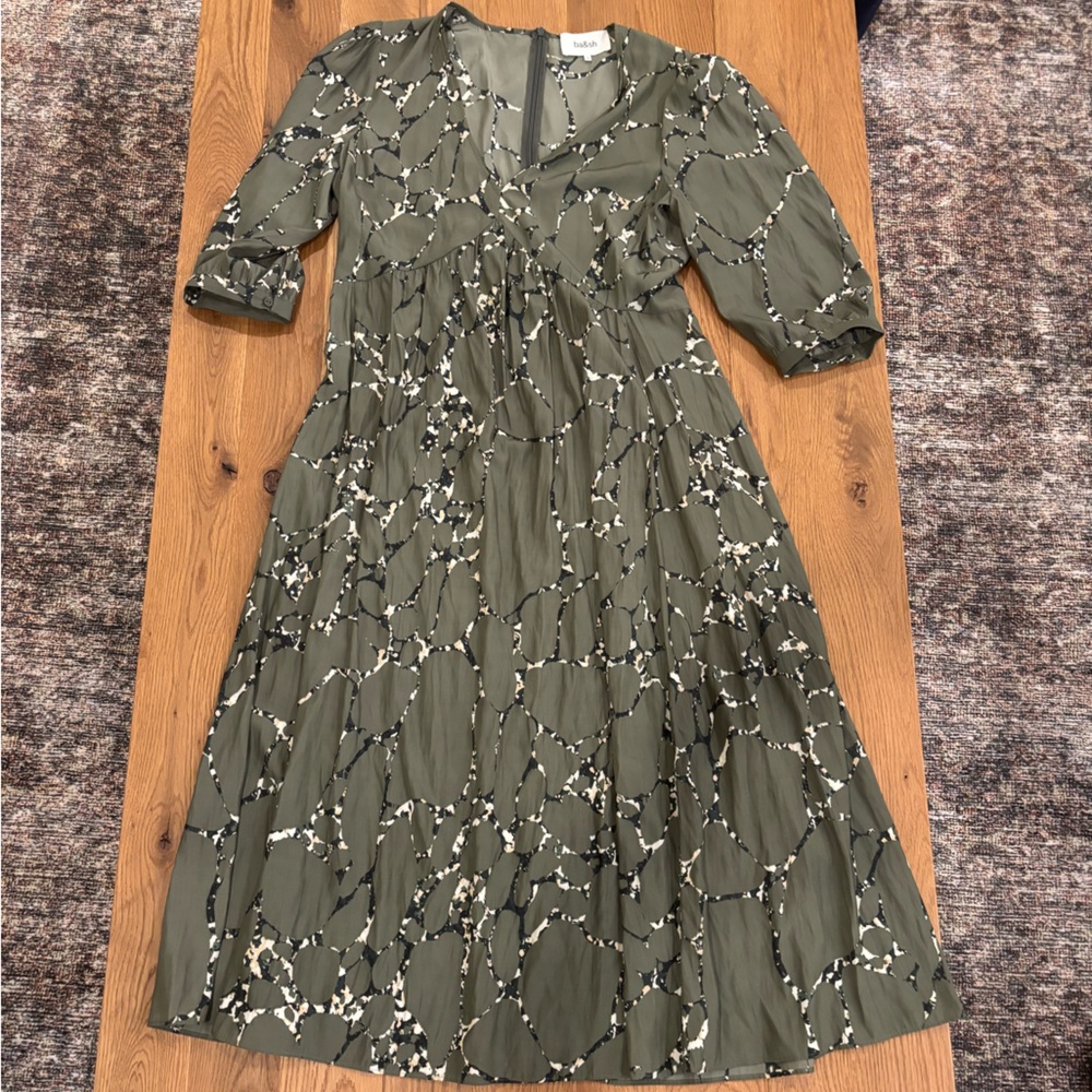 ba&sh Green V-Neck Sundress with Cuffed Sleeves